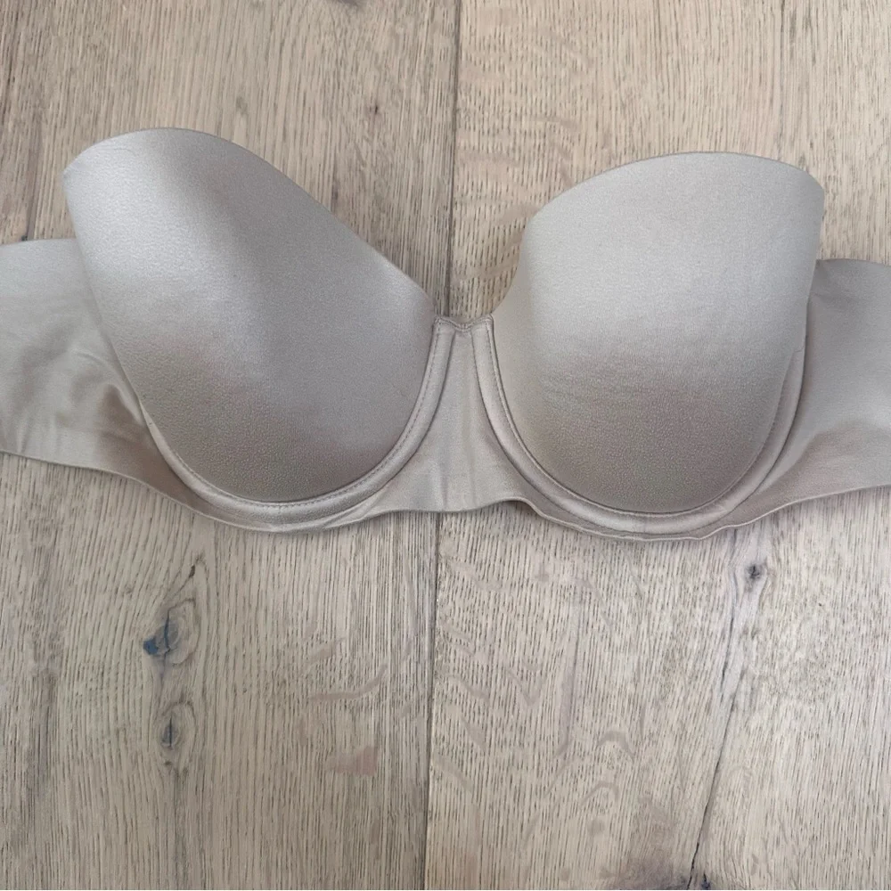 Aerie Strapless Convertible Nude Bra